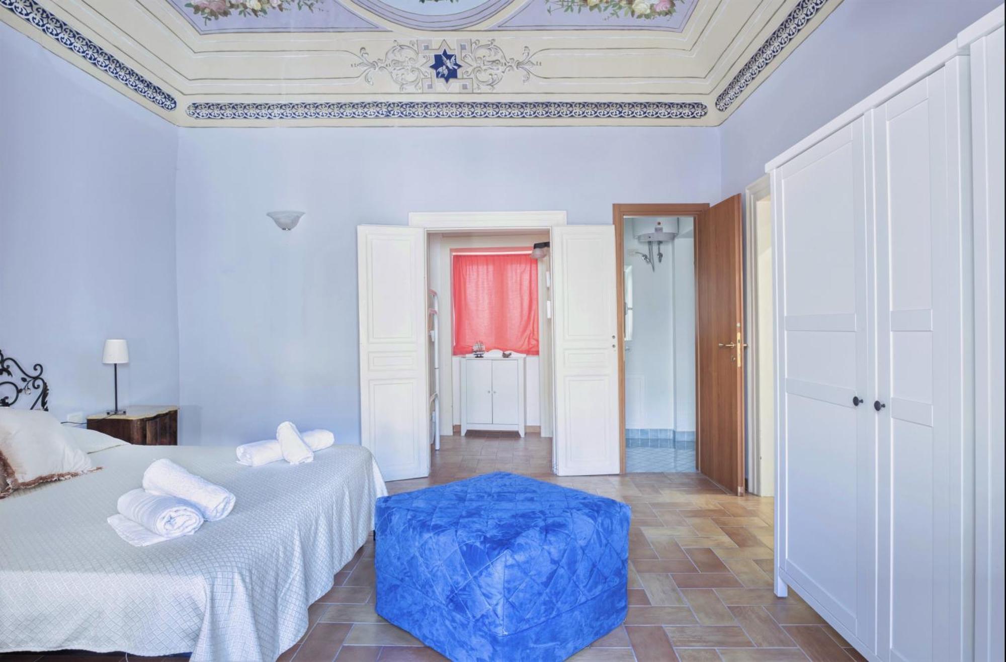 Porto Salvo Apartments - By Vacation Service Cefalu Bilik gambar