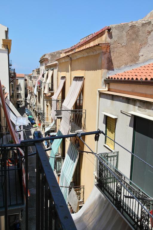 Porto Salvo Apartments - By Vacation Service Cefalu Bilik gambar